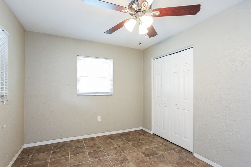 Building Photo - 3112 18th St N