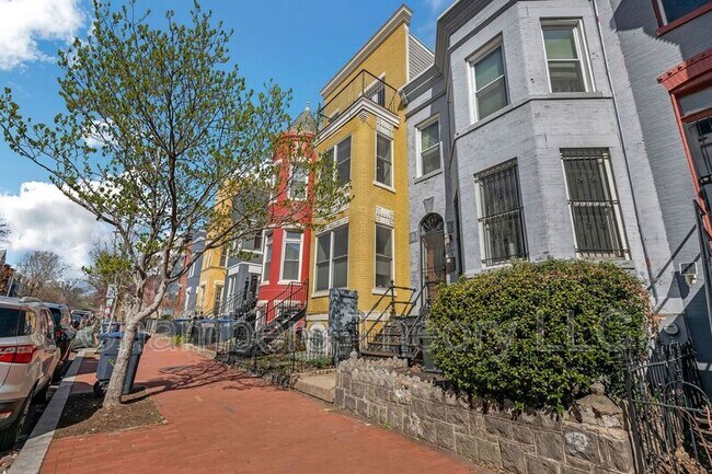 Building Photo - 15 N Street NW