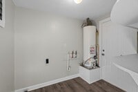 Building Photo - newly updated 2 bedroom