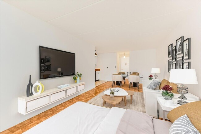 Building Photo - 1155 Warburton Ave