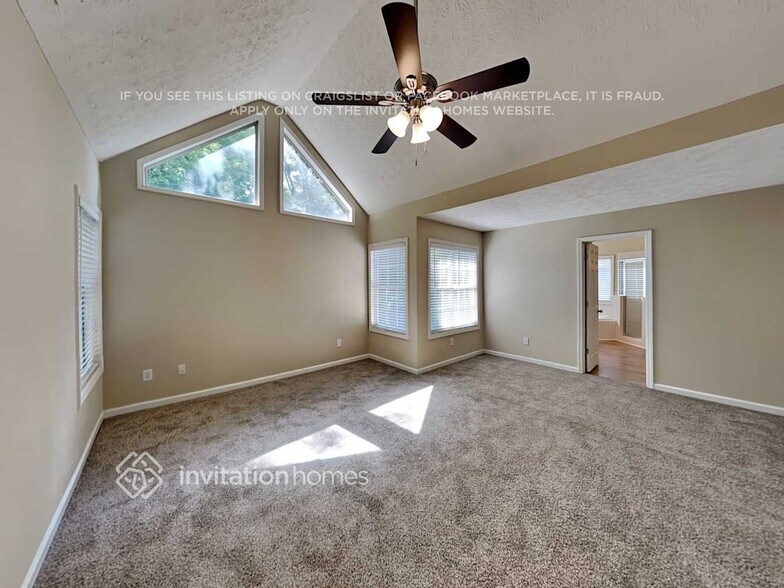 Building Photo - 5025 Wesleyan Dr