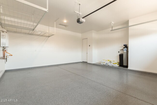 Building Photo - 2808 W Roosevelt Dr