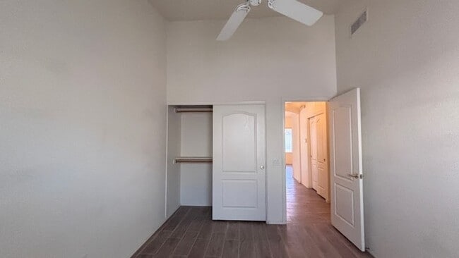 Building Photo - Spacious 4BR 2BA Home w/ Mountain-View Patio • Granite Counters • 2-Car Garage in Tucson