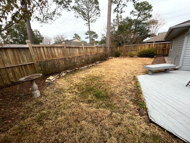 Building Photo - 6-month SUMMER rental within minutes of Wrightsville Beach!