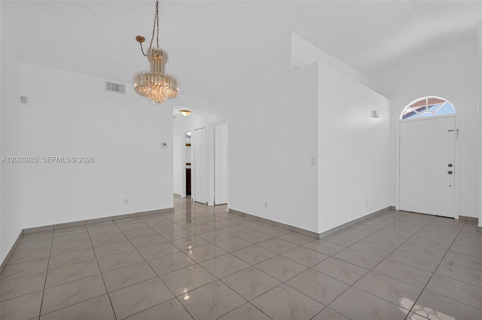 Building Photo - 358 SW 163rd Ave