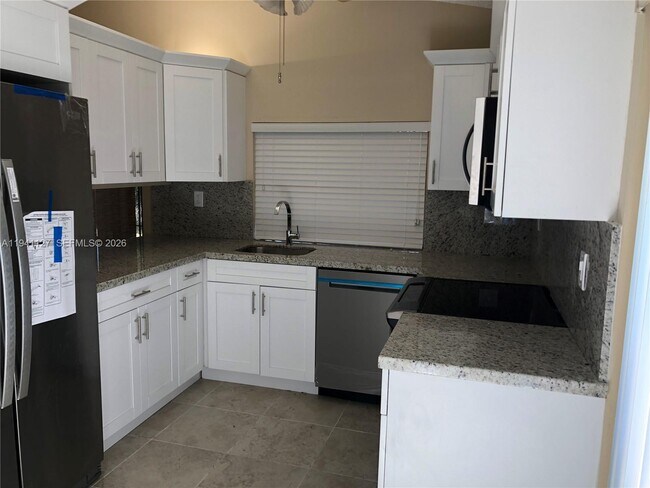 Building Photo - 9164 SW 132nd Ln