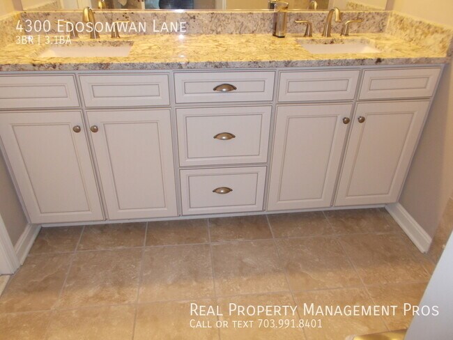 Building Photo - 4300 Edosomwan Ln