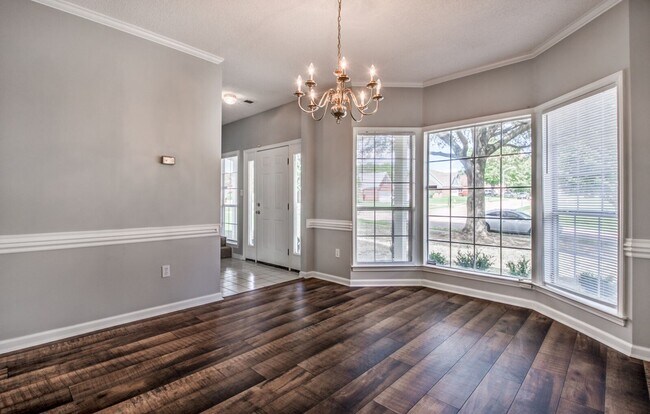 Building Photo - 9461 Hickory Dr