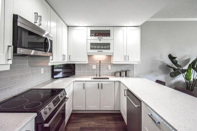 Building Photo - 130 26th St NW
