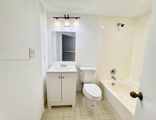 Building Photo - 8290 Lake Dr