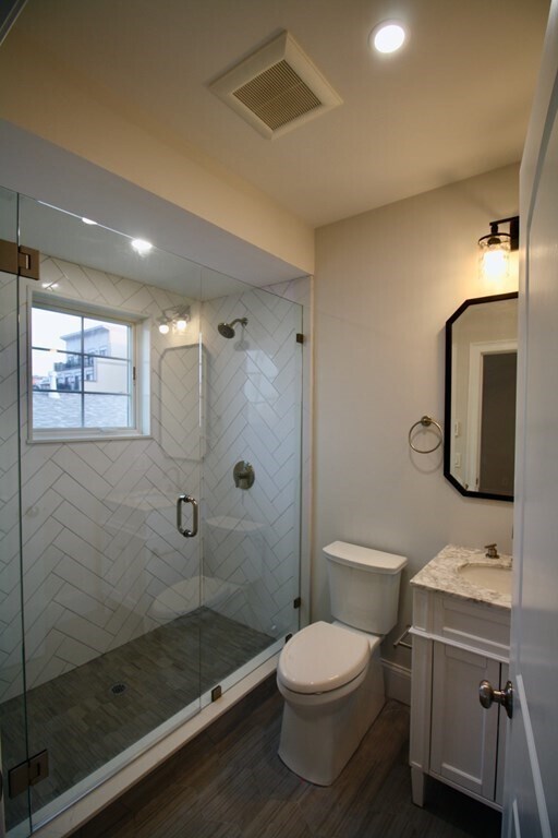 Building Photo - 270 Athens St