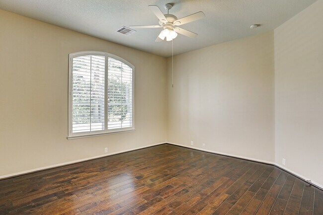 Building Photo - 5503 Honey Mesquite Way