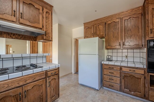 Building Photo - 245 Alviso St