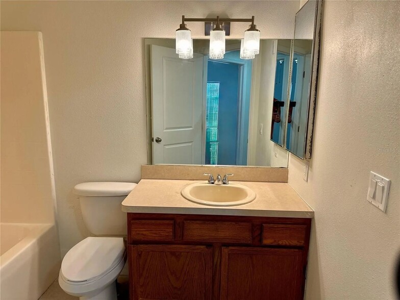 Building Photo - 9515 Grovedale Cir