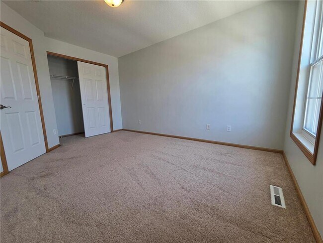 Building Photo - 15842 Frisian Ln