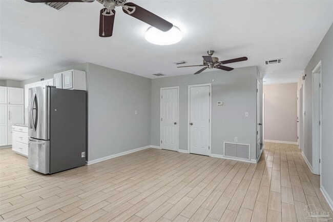 Building Photo - 3066 Rosa Del Villa Dr