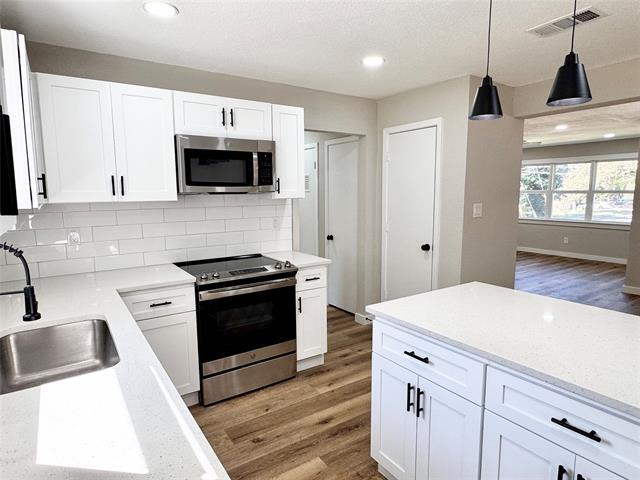 Building Photo - 4955 Odessa Ave