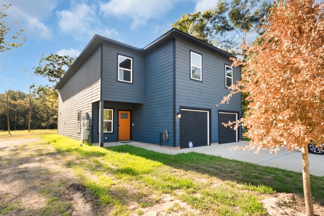 Building Photo - 110 Turner St