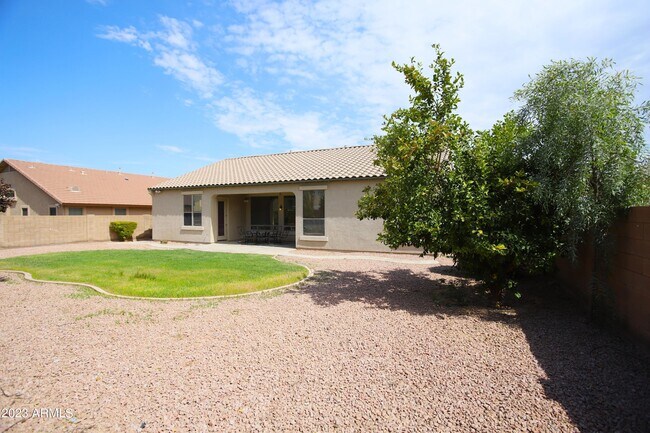 Building Photo - 779 E Mead Dr