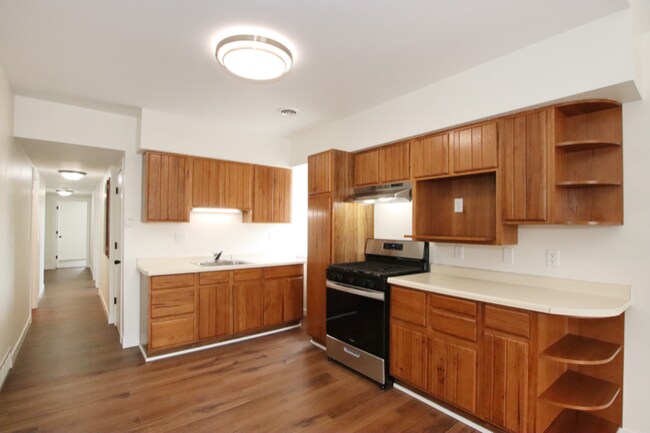 Building Photo - 14.5 Fond du Lac St