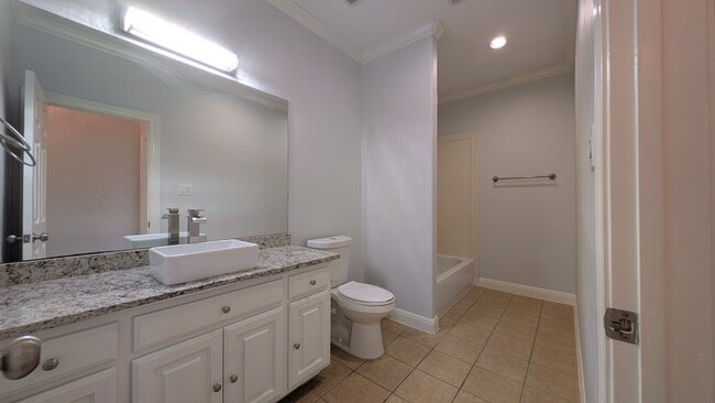 Building Photo - 1307 Riverine Ct