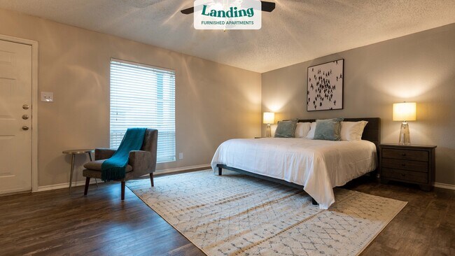 Building Photo - 1500 E Riverside Dr