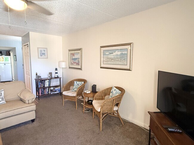 Building Photo - 7750 Jimmy Buffett Mem Hwy