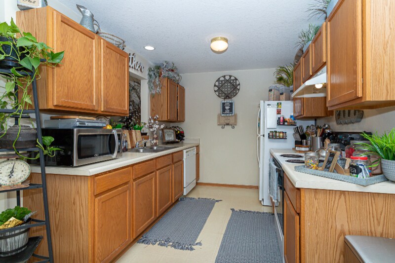 Building Photo - 1509 Prairie Dr
