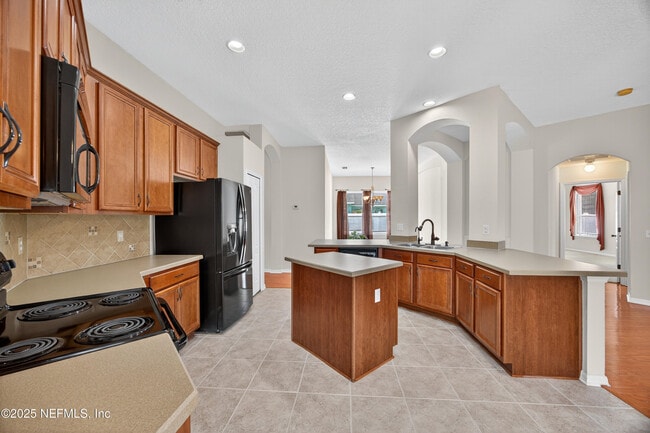 Building Photo - 13175 Tom Morris Dr