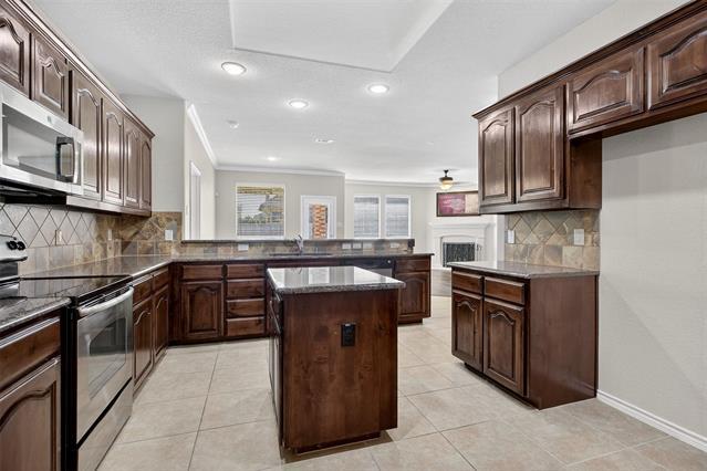 Building Photo - 4536 Fern Valley Dr