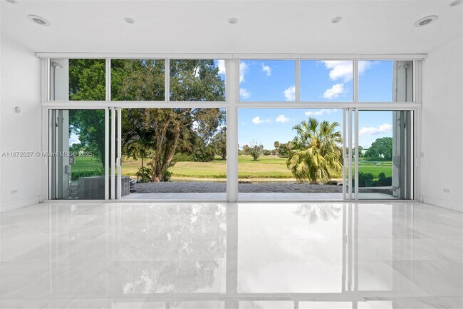 Building Photo - 6795-6793 Brookline Dr