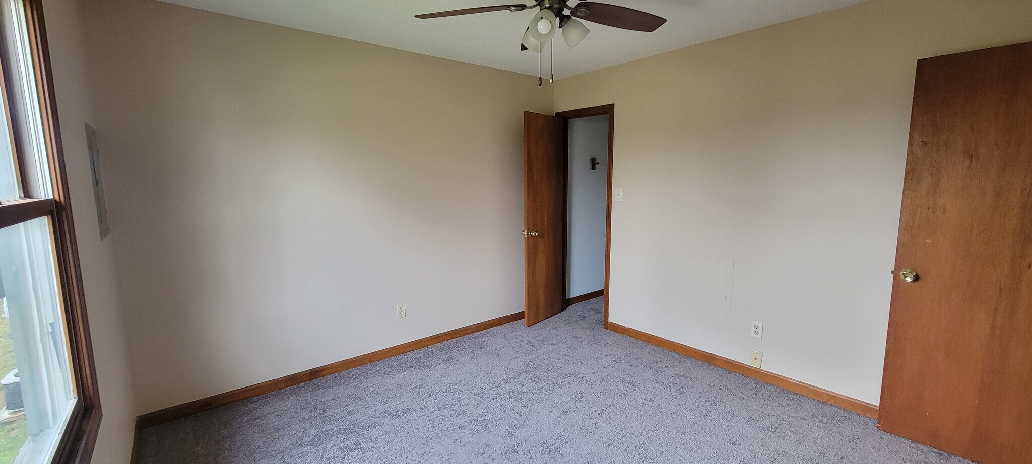 Building Photo - 14 Lincoln Ln