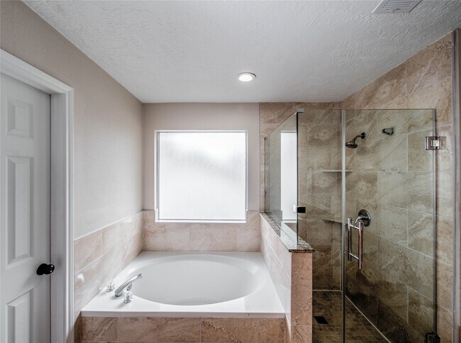 Building Photo - 13618 Woodspire Dr