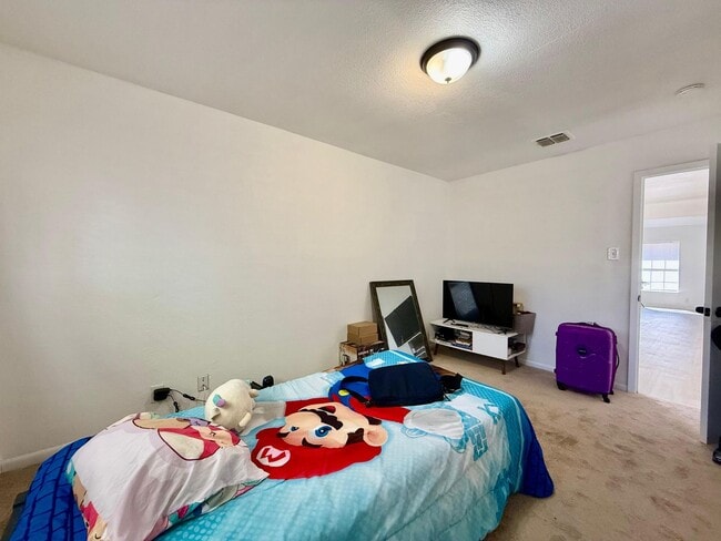 Building Photo - Move-In Ready! Stunningly Remodeled 2-Bedr...