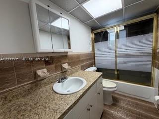 Building Photo - 50 W 11th St