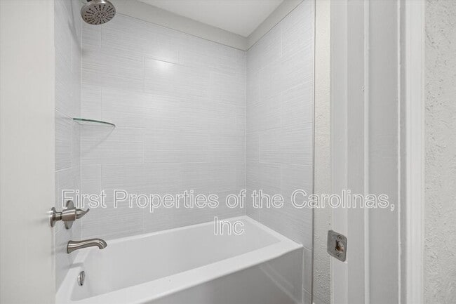 Building Photo - 6012 Lanai Ln