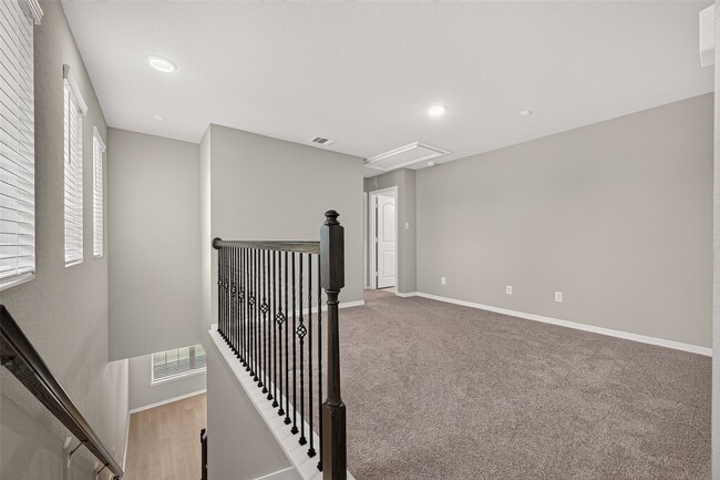 Building Photo - 8033 Scanlan Trl