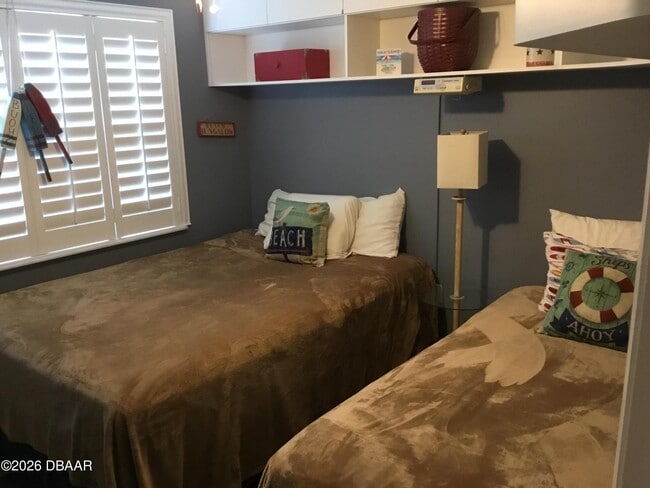 Building Photo - 1571 S Atlantic Ave