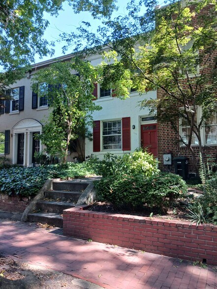 Building Photo - 955 25th St NW