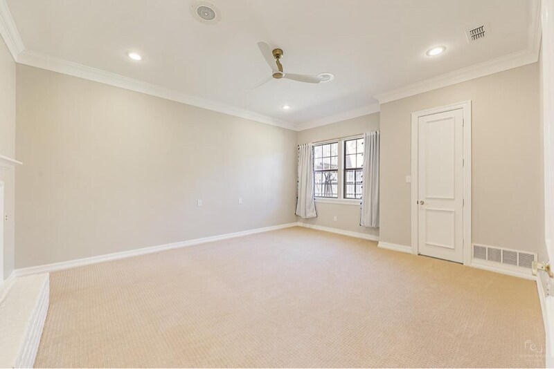 Building Photo - 17105 Vista Tree Cir
