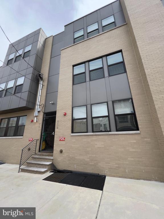 Building Photo - 959 Shackamaxon St