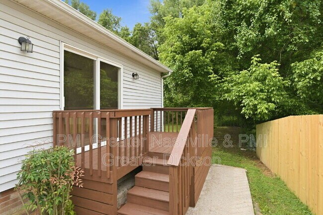 Building Photo - 3051 Casa Dr