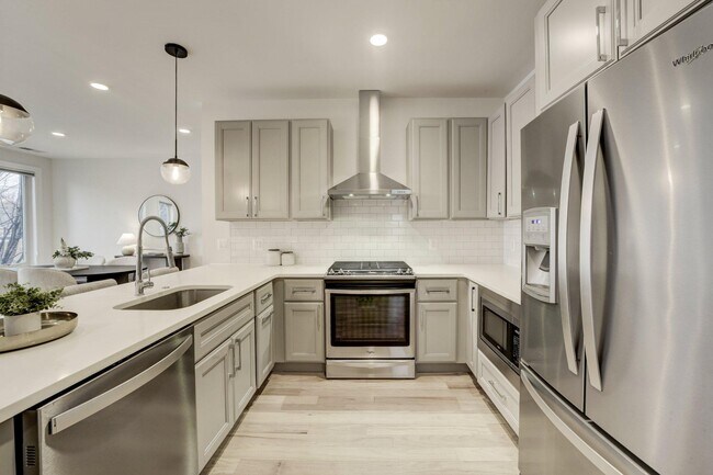 Building Photo - 4335 Harrison St NW