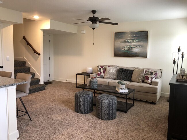 Building Photo - 19535 Mulberry Ln