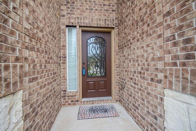 Building Photo - 19335 Stable Meadow Dr