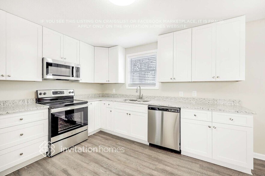 Building Photo - 4936 Shihmen Dr