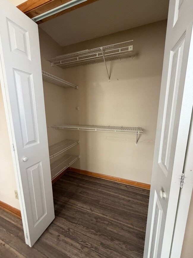 Building Photo - 189 Warden Dr