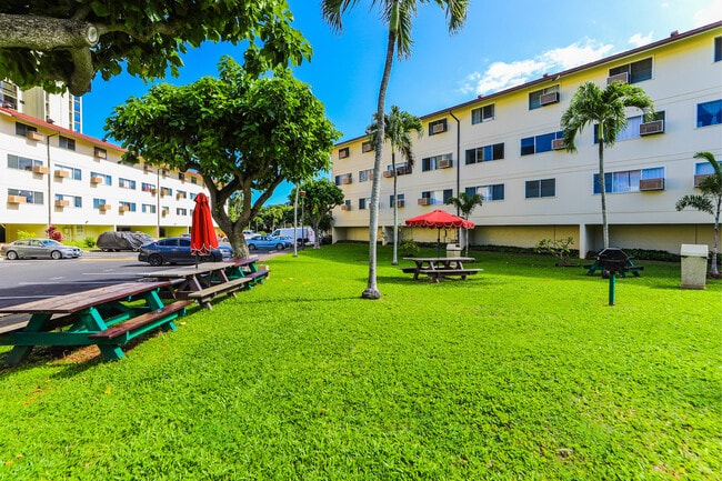 Building Photo - 350 Aoloa St