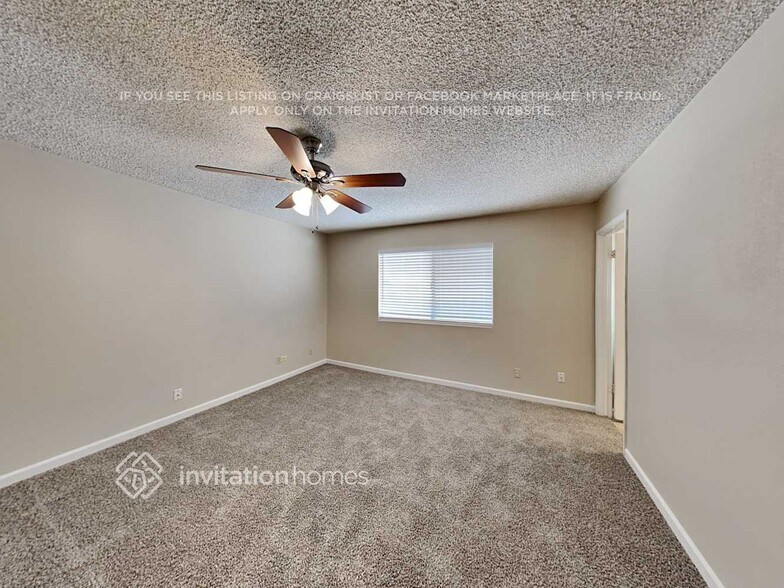 Building Photo - 9023 W Harmont Dr