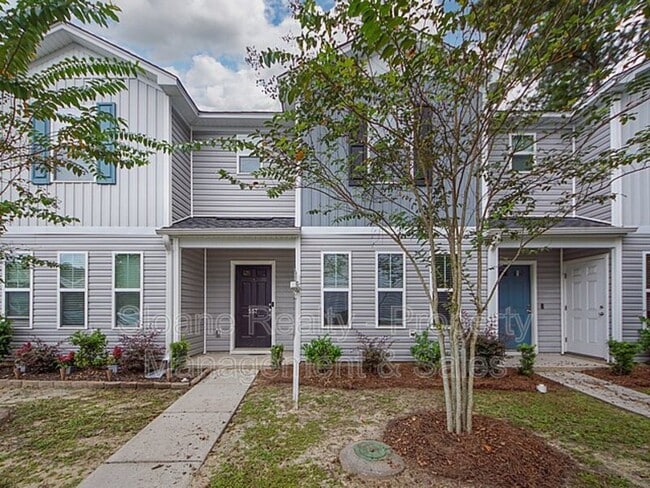 Primary Photo - 557 Truman Dr